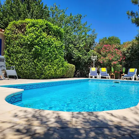 In Saint-couat With Private Pool *